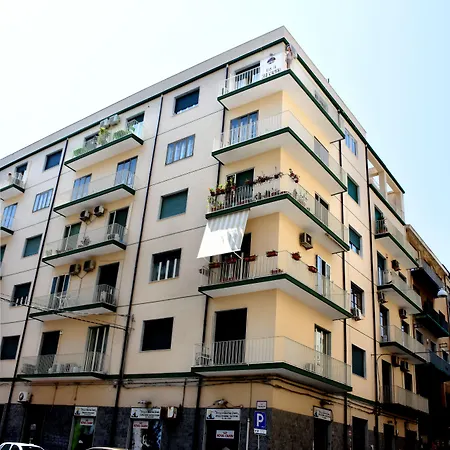 Prestige לינה וארוחת בוקר 3*